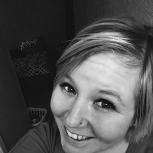 Meet your Posher, Lola